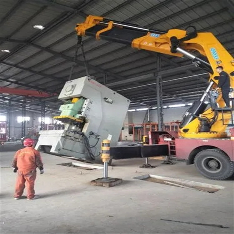 厦门集美80吨折臂吊车出租附近电话