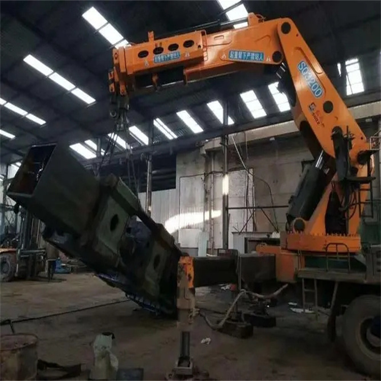 厦门集美130吨折臂吊车出租吊机租赁附近电话